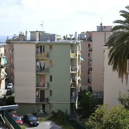 Il Nido Di Quarto Con Park Auto Macchine Piccole Segmento B Génova Exterior foto
