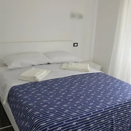Il Nido Di Quarto Con Park Auto Macchine Piccole Segmento B Génova Exterior foto