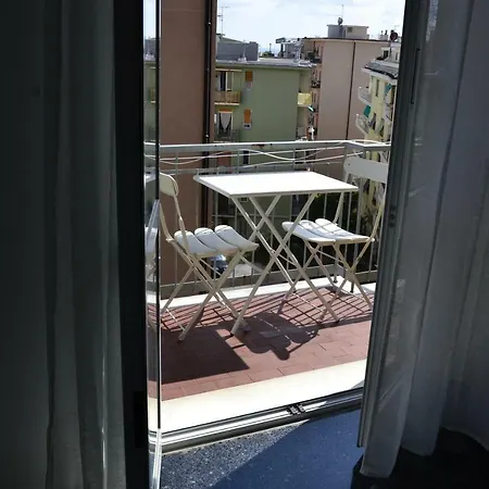 Il Nido Di Quarto Con Park Auto Macchine Piccole Segmento B Génova Exterior foto