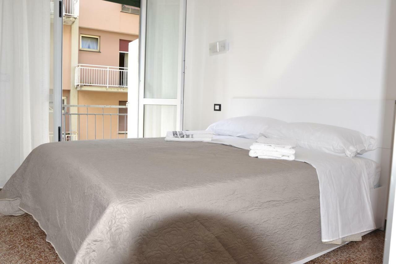 Il Nido Di Con Park Auto Macchine Piccole Segmento B Apartamento Génova